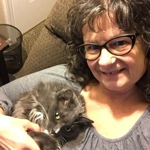 Meet your Posher, Connie